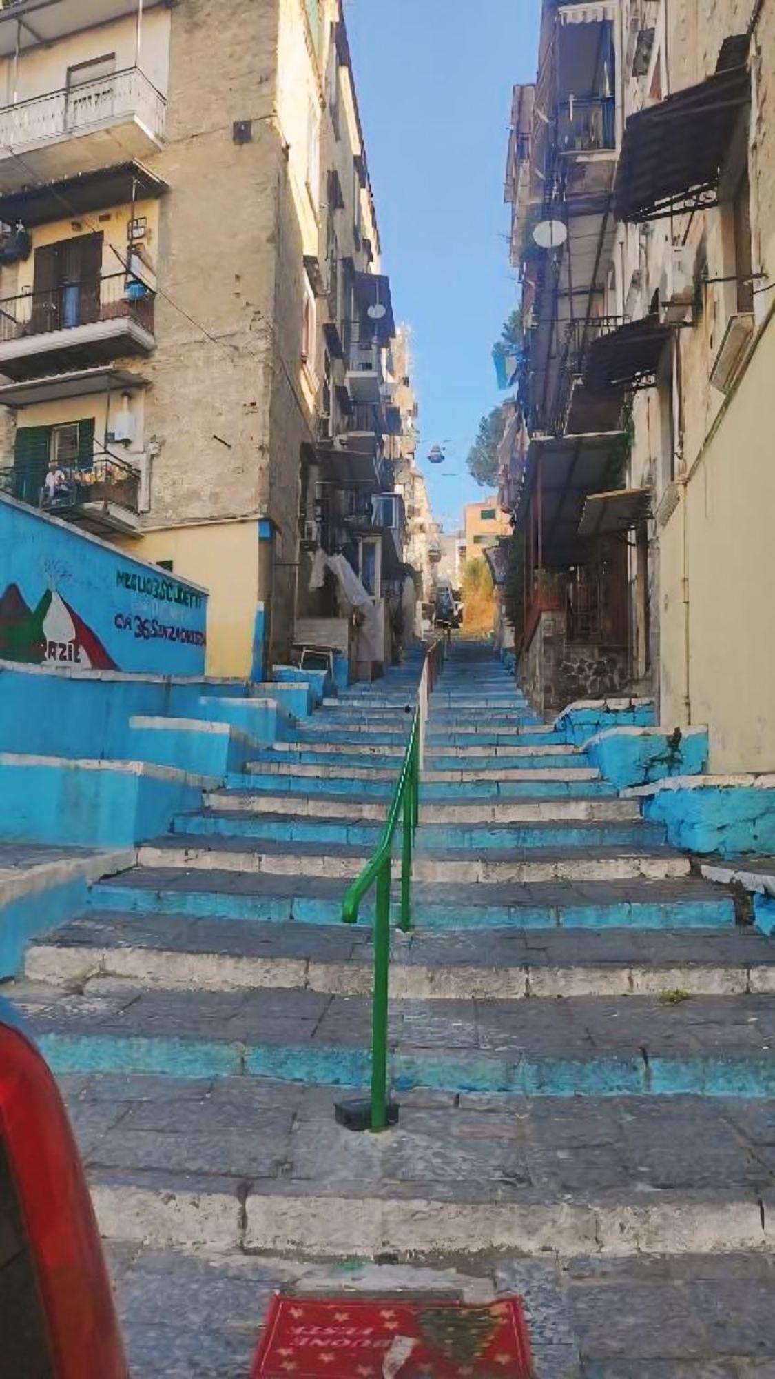Tra I Giardini Della Scalinata Di San Gennaro Apartamento Nápoles
